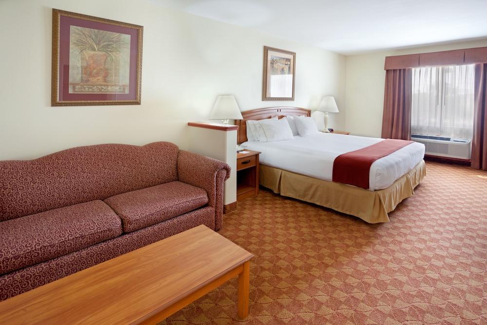 Holiday Inn Express Hotel And Suites Brownsville By Ihg Eksteriør billede