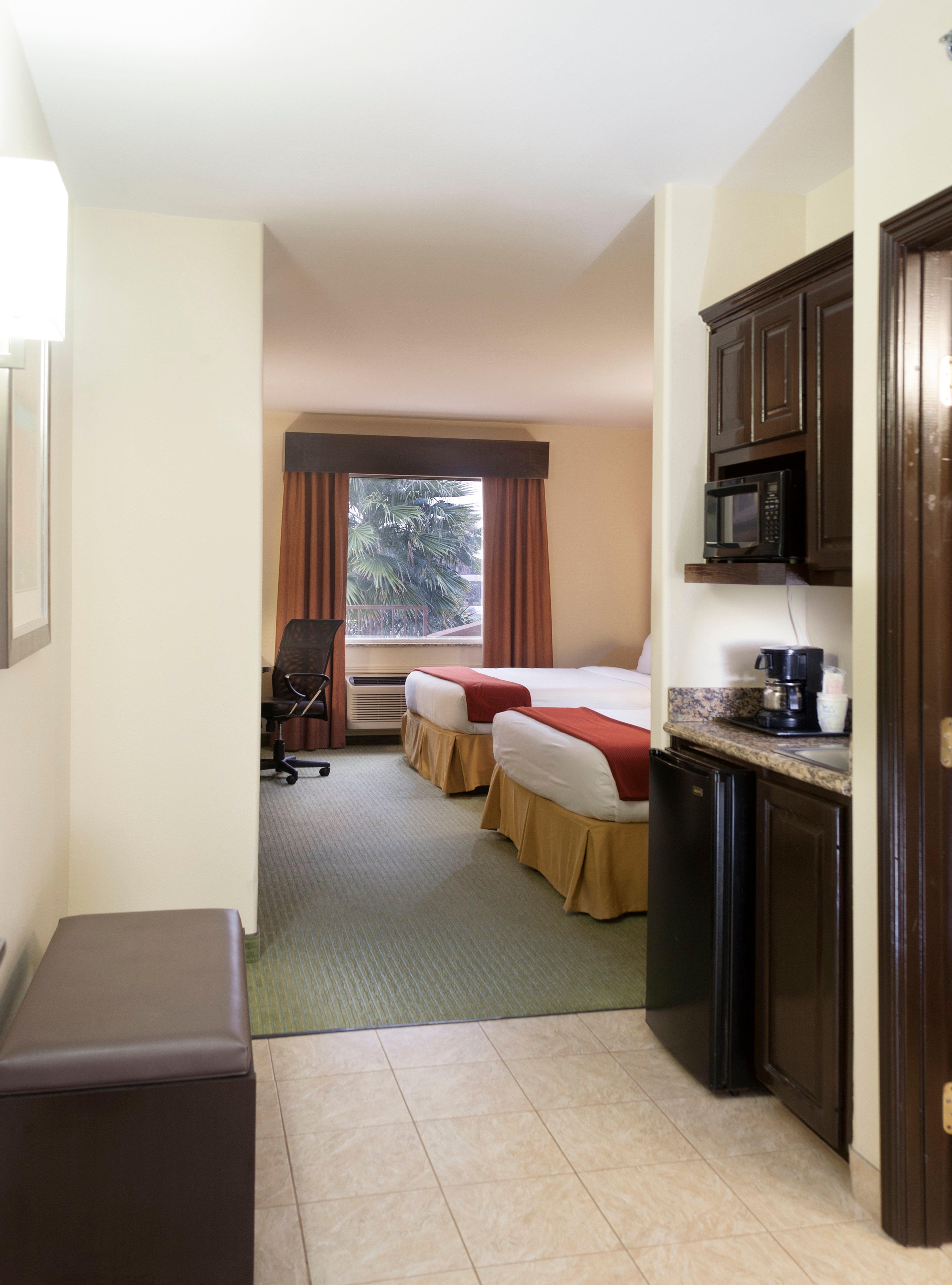 Holiday Inn Express Hotel And Suites Brownsville By Ihg Eksteriør billede