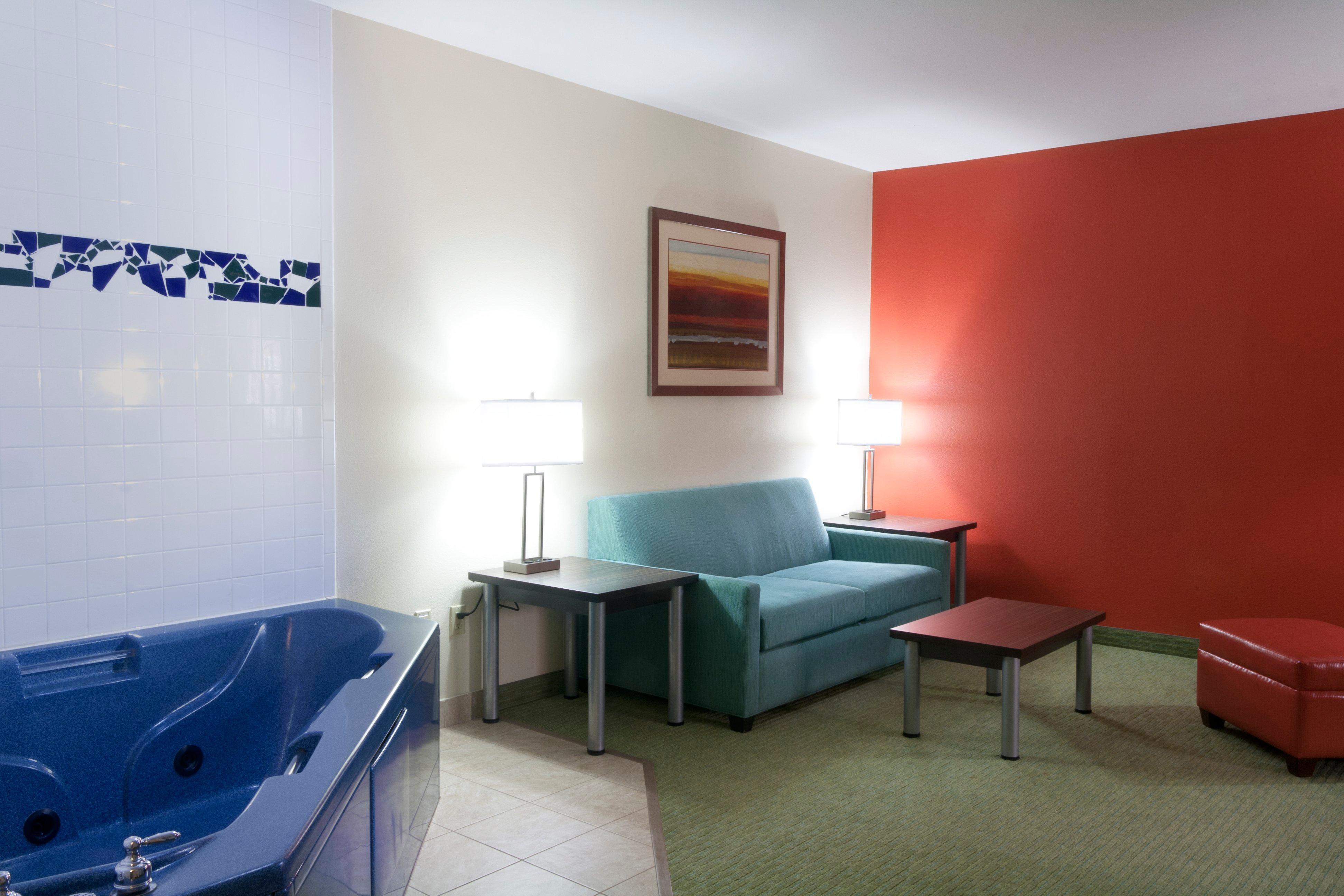 Holiday Inn Express Hotel And Suites Brownsville By Ihg Eksteriør billede