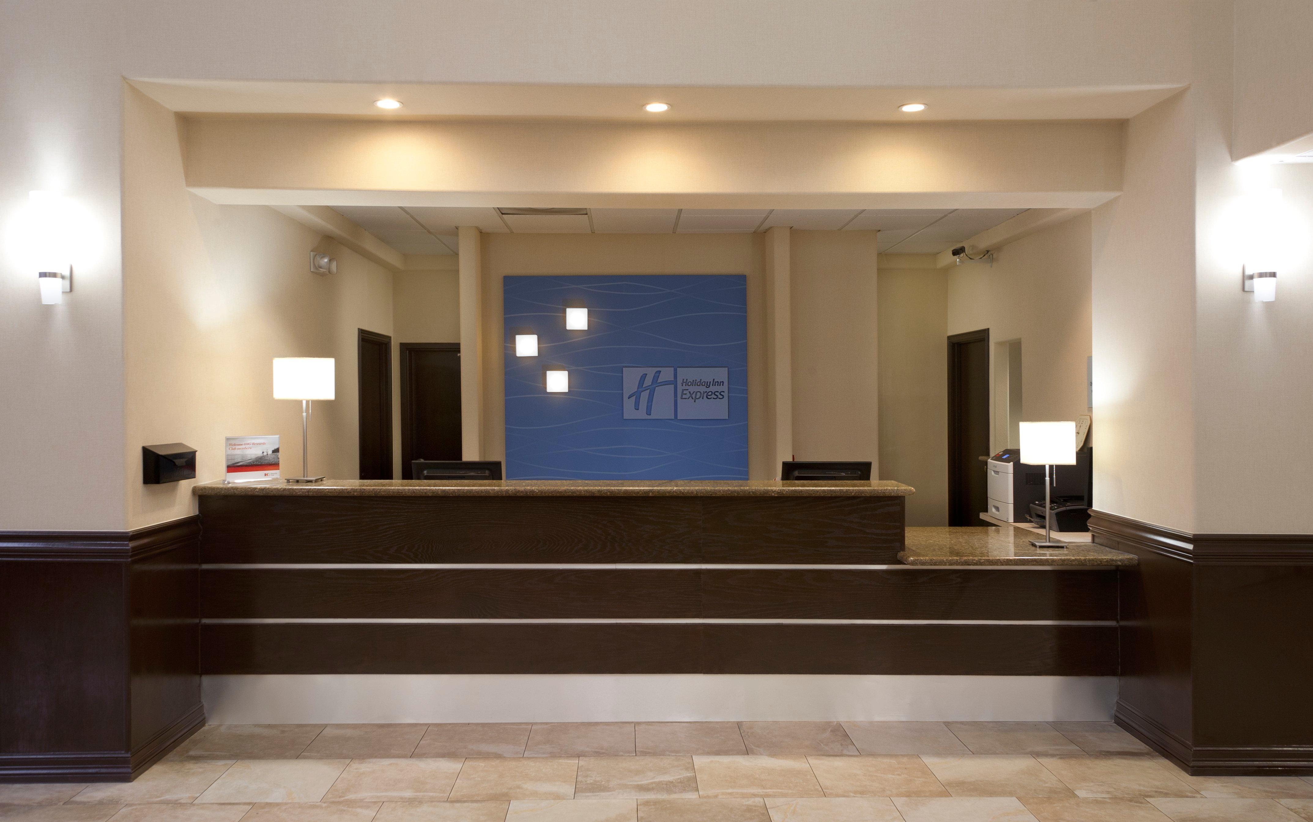 Holiday Inn Express Hotel And Suites Brownsville By Ihg Eksteriør billede