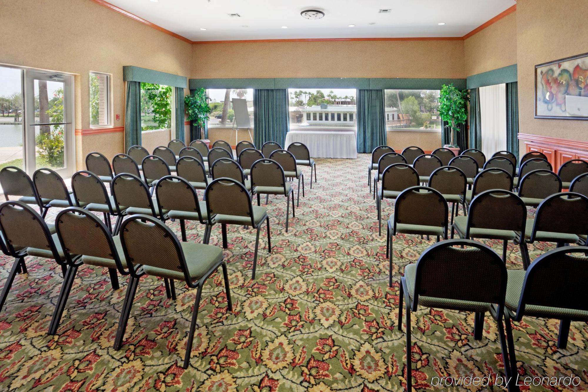 Holiday Inn Express Hotel And Suites Brownsville By Ihg Eksteriør billede