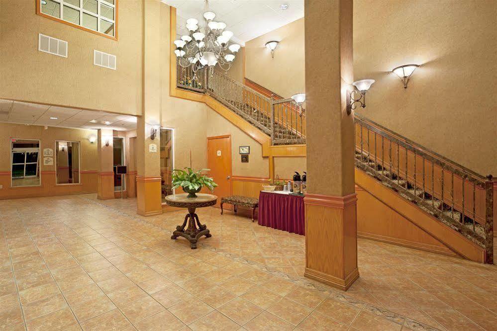 Holiday Inn Express Hotel And Suites Brownsville By Ihg Eksteriør billede