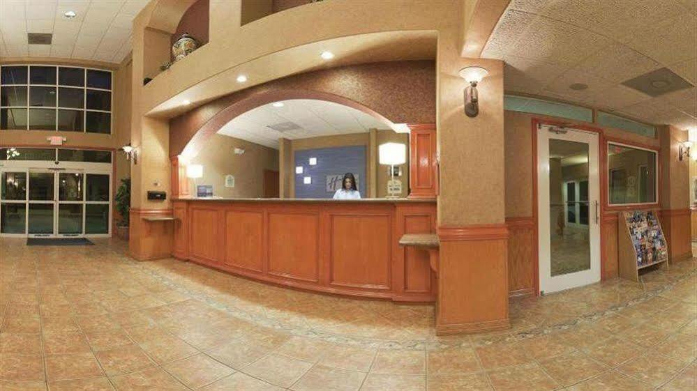 Holiday Inn Express Hotel And Suites Brownsville By Ihg Eksteriør billede
